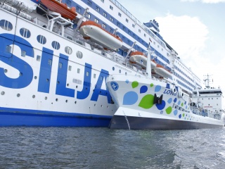 Tallink Silja and Neste's M/T Lotus.