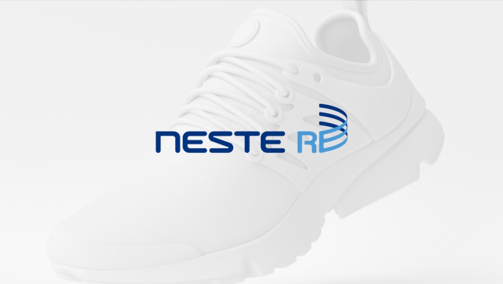 Neste RE is a plastic raw material that is made entirely out of renewable and recycled materials.